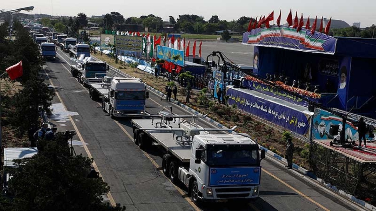 نمایش تجهیزات دفاعی ارتش در رژه ۲۹ فروردینماه ۱۴۰۴ نمایش تجهیزات دفاعی ارتش در رژه ۲۹ فروردینماه ۱۴۰۴