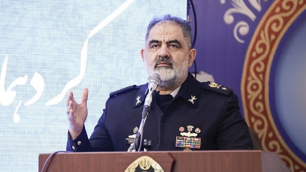 دریادار ایرانی: ناوگروه‌های ۱۰۳ و ۱۰۴ نیروی دریایی ارتش در مسیر آفریقای جنوبی هستند