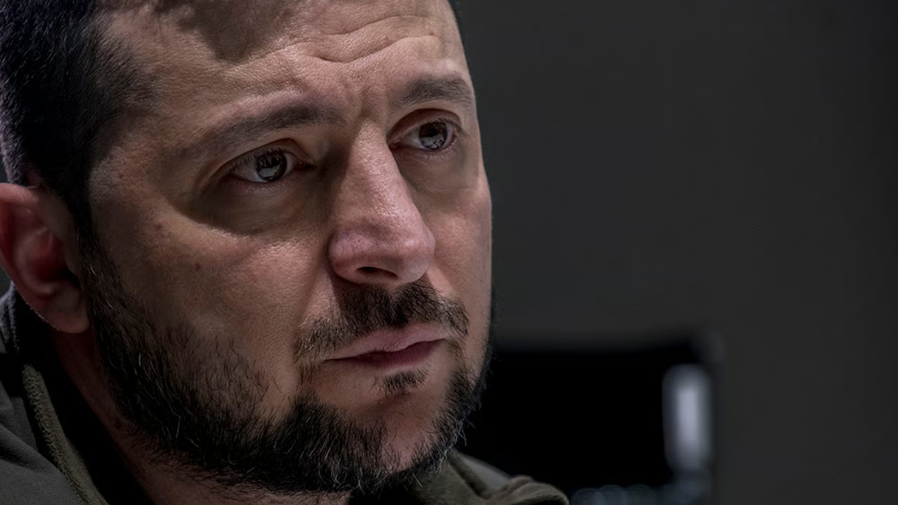 زلنسکی در یک قدمی تسلیم زلنسکی در یک قدمی تسلیم