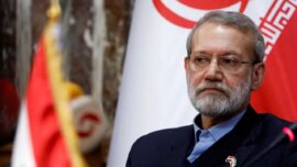 سفر علی لاریجانی به مسقط برای ابلاغ پاسخ هستهای ایران سفر علی لاریجانی به مسقط برای ابلاغ پاسخ هستهای ایران